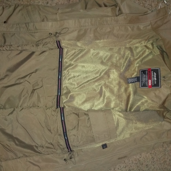Eddie Bauer rain jacket - Picture 8 of 8
